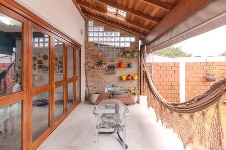 Casa de condomínio à venda com 179m², 3 quartos e 2 vagasÁrea externa