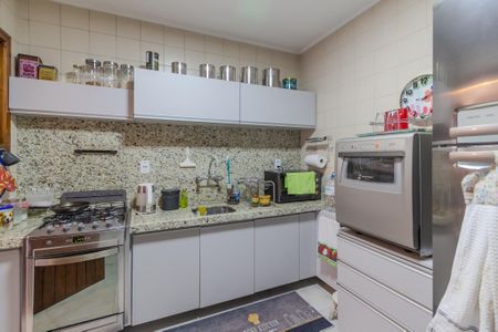 Casa de condomínio à venda com 179m², 3 quartos e 2 vagasCozinha e Área de Serviço