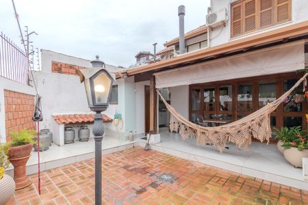 Casa de condomínio à venda com 179m², 3 quartos e 2 vagasÁrea externa