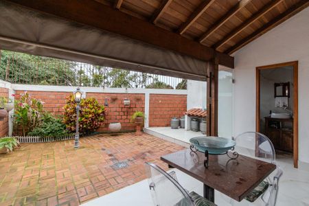 Casa de condomínio à venda com 179m², 3 quartos e 2 vagasÁrea externa