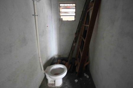 Casa à venda com 270m², 1 quarto e 1 vaga Casa à venda com 270m², 1 quarto e 1 vagaBanheiro do Terraço