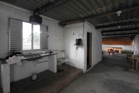 Casa à venda com 270m², 1 quarto e 1 vaga Casa à venda com 270m², 1 quarto e 1 vagaTerraço