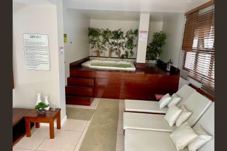 Apartamento à venda com 66m², 2 quartos e 1 vaga