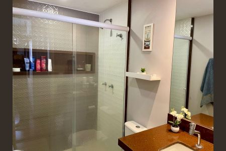 Apartamento à venda com 66m², 2 quartos e 1 vaga