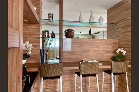 Apartamento à venda com 66m², 2 quartos e 1 vaga