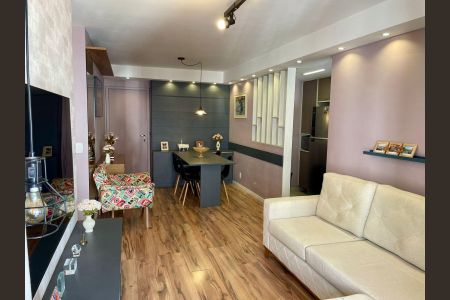 Apartamento à venda com 66m², 2 quartos e 1 vaga Apartamento à venda com 66m², 2 quartos e 1 vagaSala