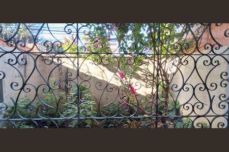 Casa à venda com 298m², 4 quartos e 3 vagas Casa à venda com 298m², 4 quartos e 3 vagasSala - Jardim de inverno