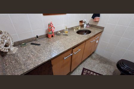 Casa à venda com 298m², 4 quartos e 3 vagas Casa à venda com 298m², 4 quartos e 3 vagasLavabo da Sala