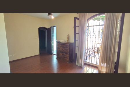 Casa à venda com 298m², 4 quartos e 3 vagas Casa à venda com 298m², 4 quartos e 3 vagasSuíte 2