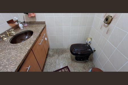 Casa à venda com 298m², 4 quartos e 3 vagas Casa à venda com 298m², 4 quartos e 3 vagasLavabo da Sala