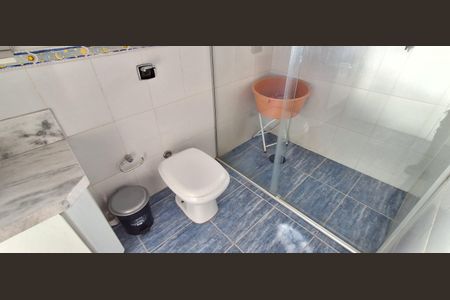 Casa à venda com 298m², 4 quartos e 3 vagas Casa à venda com 298m², 4 quartos e 3 vagasBanheiro 2