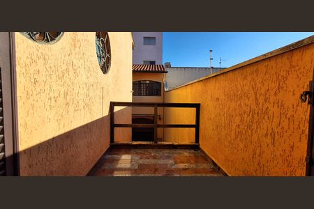 Casa à venda com 298m², 4 quartos e 3 vagas Casa à venda com 298m², 4 quartos e 3 vagasSacada suíte 2