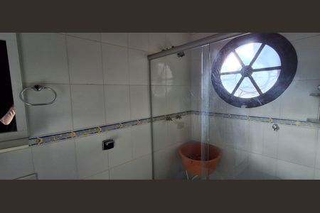 Casa à venda com 298m², 4 quartos e 3 vagas Casa à venda com 298m², 4 quartos e 3 vagasBanheiro 2