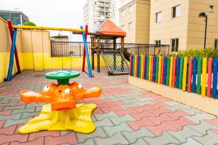 Apartamento à venda com 61m², 3 quartos e 1 vaga Apartamento à venda com 61m², 3 quartos e 1 vagaÁrea comum - Playground