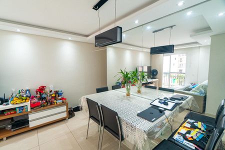 Apartamento à venda com 61m², 3 quartos e 1 vaga Apartamento à venda com 61m², 3 quartos e 1 vagaSala
