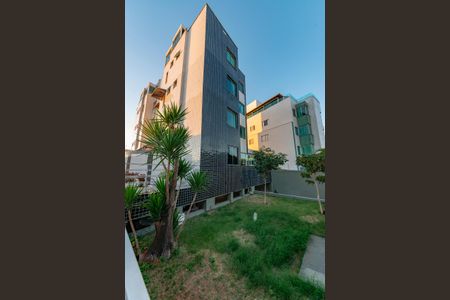 Apartamento à venda com 145m², 3 quartos e 2 vagasFachada