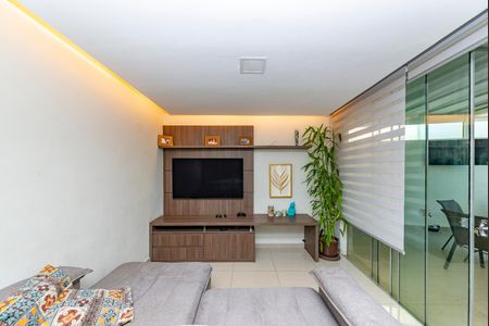 Apartamento à venda com 145m², 3 quartos e 2 vagasSala