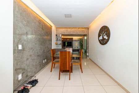 Apartamento à venda com 145m², 3 quartos e 2 vagasSala