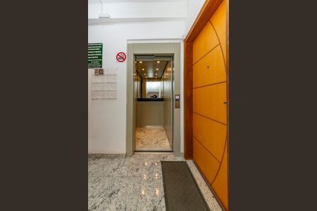 Apartamento à venda com 145m², 3 quartos e 2 vagasElevador