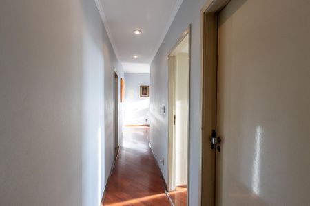 Apartamento à venda com 65m², 2 quartos e 1 vagaCorredor