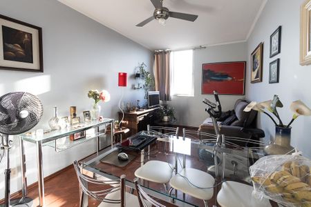 Apartamento à venda com 65m², 2 quartos e 1 vagaSala