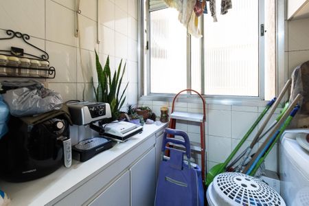 Apartamento à venda com 65m², 2 quartos e 1 vagaÁrea de Serviço