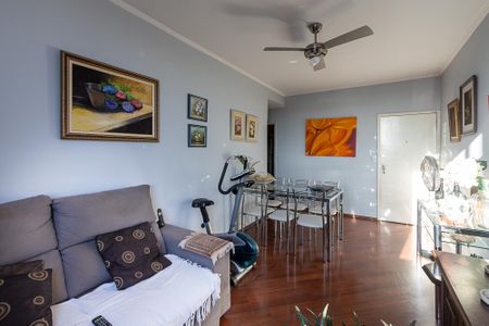 Apartamento à venda com 65m², 2 quartos e 1 vagaSala