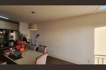 Apartamento à venda com 66m², 2 quartos e 1 vagaSala