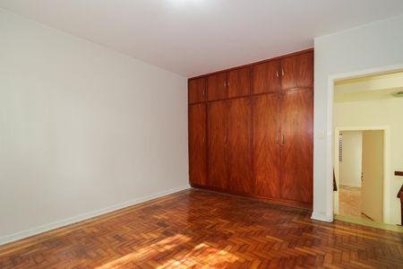 Casa à venda com 181m², 2 quartos e sem vagaQuarto 