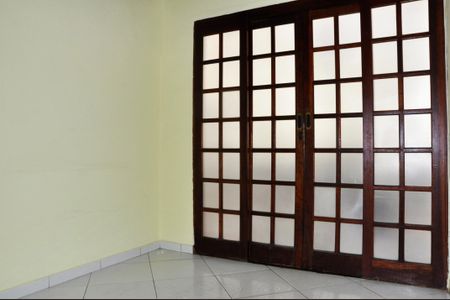 Casa para alugar com 125m², 1 quarto e 2 vagas Casa para alugar com 125m², 1 quarto e 2 vagasSala