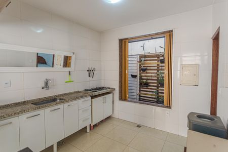 Apartamento à venda com 119m², 4 quartos e 3 vagasCozinha