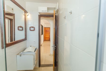 Apartamento à venda com 119m², 4 quartos e 3 vagasBanheiro Social
