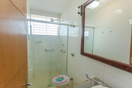 Apartamento à venda com 119m², 4 quartos e 3 vagasBanheiro Social