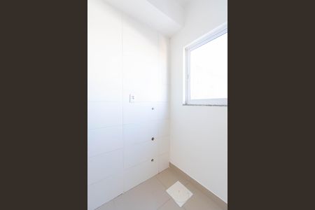 Apartamento à venda com 45m², 2 quartos e 1 vaga Apartamento à venda com 45m², 2 quartos e 1 vagaBanheiro