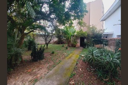 Casa à venda com 100m², 2 quartos e 4 vagasFoto 01