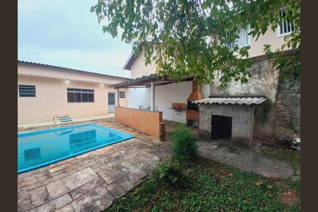 Casa à venda com 100m², 2 quartos e 4 vagasFoto 04