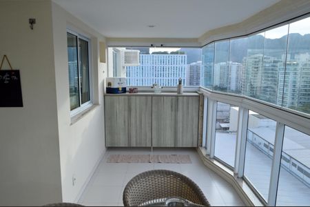 Apartamento para alugar com 90m², 3 quartos e 2 vagasVaranda 