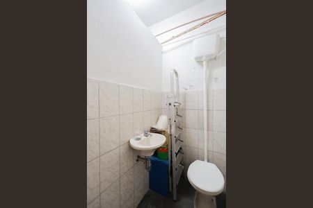 Casa à venda com 180m², 2 quartos e 2 vagasLavabo de serviço