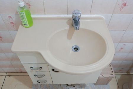 Casa à venda com 180m², 2 quartos e 2 vagasBanheiro 2