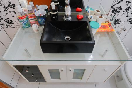 Casa à venda com 180m², 2 quartos e 2 vagasBanheiro 1