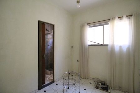 Casa de condomínio para alugar com 160m², 3 quartos e 2 vagasSuíte 1