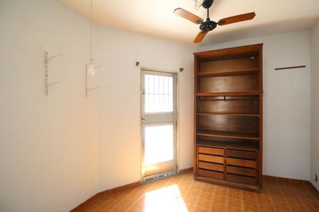 Casa de condomínio para alugar com 160m², 3 quartos e 2 vagasSuíte 3 - Closet