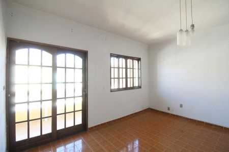 Casa de condomínio para alugar com 160m², 3 quartos e 2 vagasSuíte 3