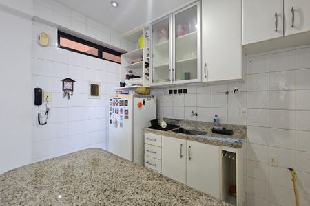 Apartamento para alugar com 40m², 1 quarto e 2 vagasSala/Cozinha