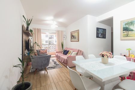 Apartamento à venda com 75m², 3 quartos e 1 vaga Apartamento à venda com 75m², 3 quartos e 1 vagaSala