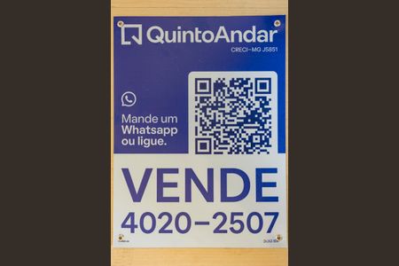 Apartamento à venda com 90m², 3 quartos e 1 vaga Apartamento à venda com 90m², 3 quartos e 1 vagaPlaca de vende instalada na janela do imovel (DUXZ-508)