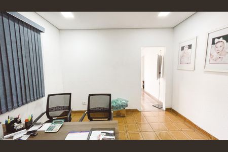 Casa à venda com 260m², 2 quartos e 3 vagasQuarto 1