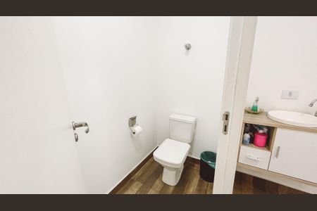 Casa à venda com 260m², 2 quartos e 3 vagasBanheiro