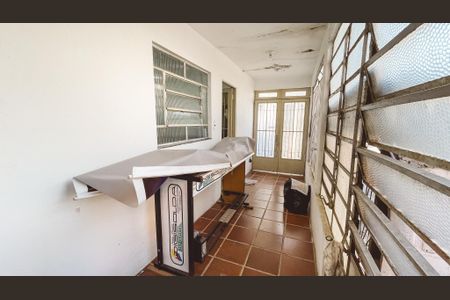 Casa à venda com 260m², 2 quartos e 3 vagasQuintal