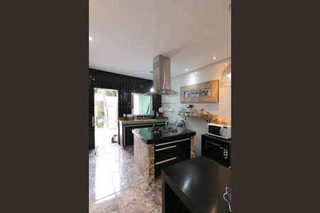 Casa à venda com 318m², 4 quartos e 3 vagasCozinha